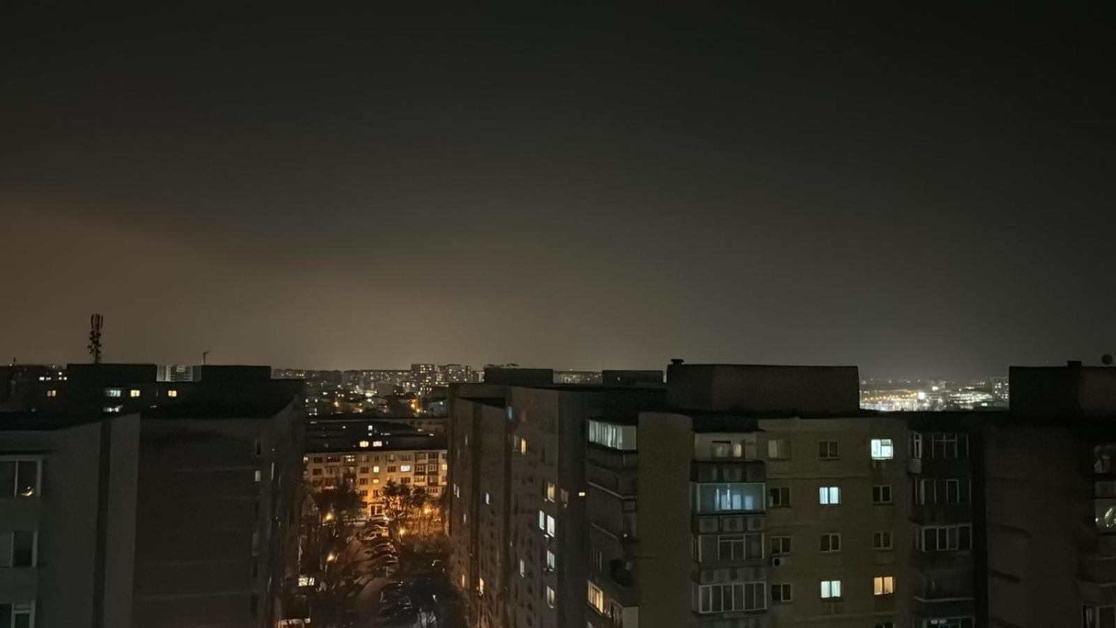 The Moon View Apartment Bucharest Exterior photo